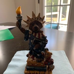 Boyd’s Bear and Friends